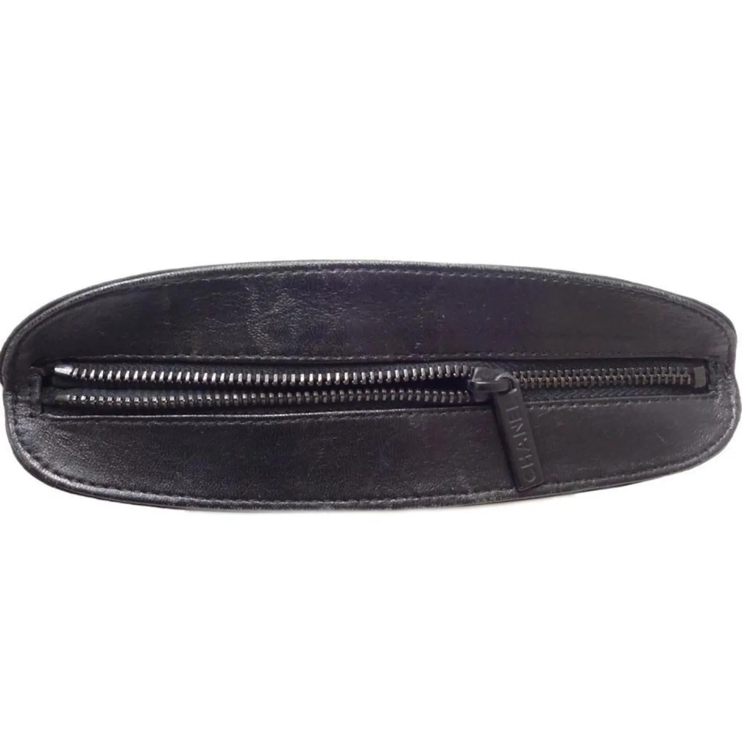 Chanel -  Synthetic Clutch Bag (Pre-Owned)
