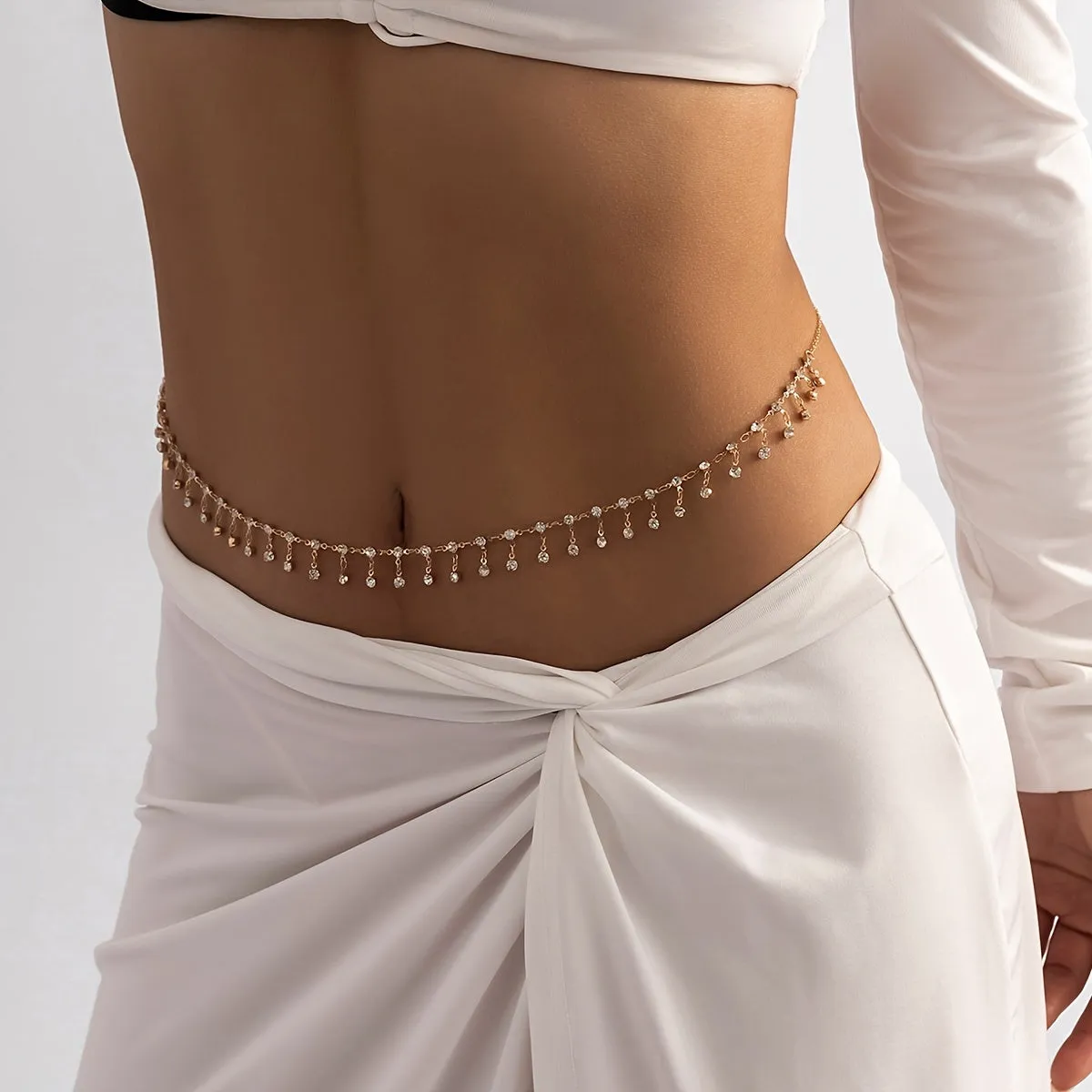 Gleaming Waist Chain with Rhinestone Tassel Pendant - Perfect for Summer Beach Days!