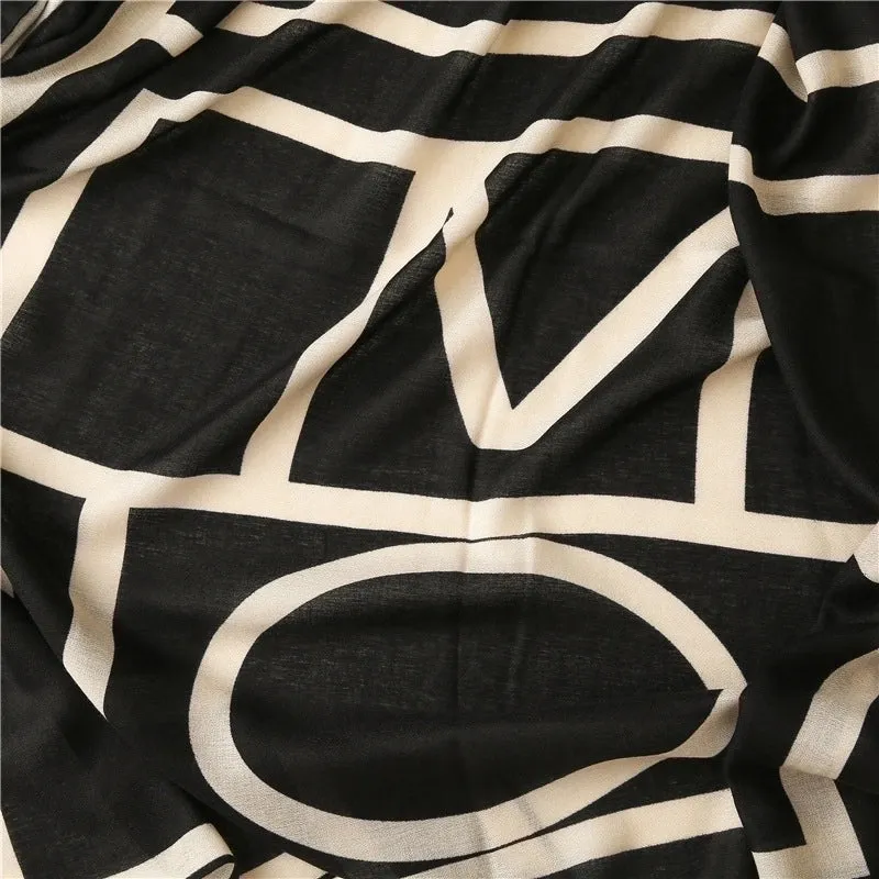 Hot Selling Fashion Geometric Scarf Silk Scarf Wholesale