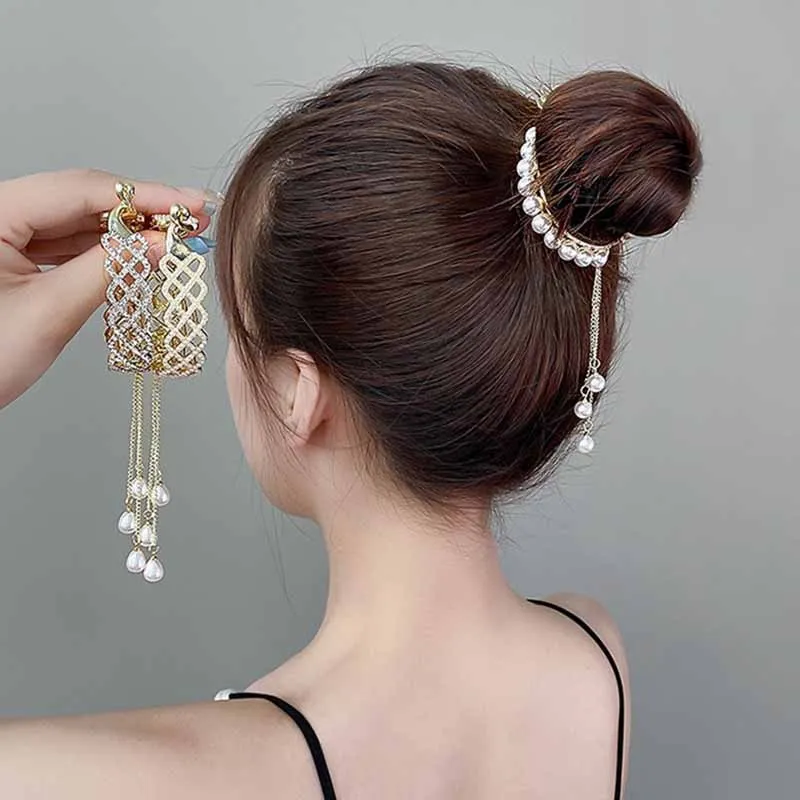 Korean Pearl Tassel Hair Claw