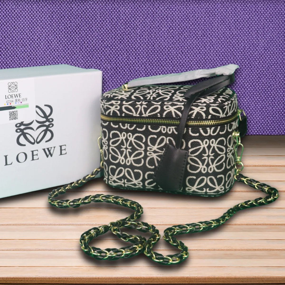 LOEWE Logo Shoulder Bags-Box with purchase invoice and card included