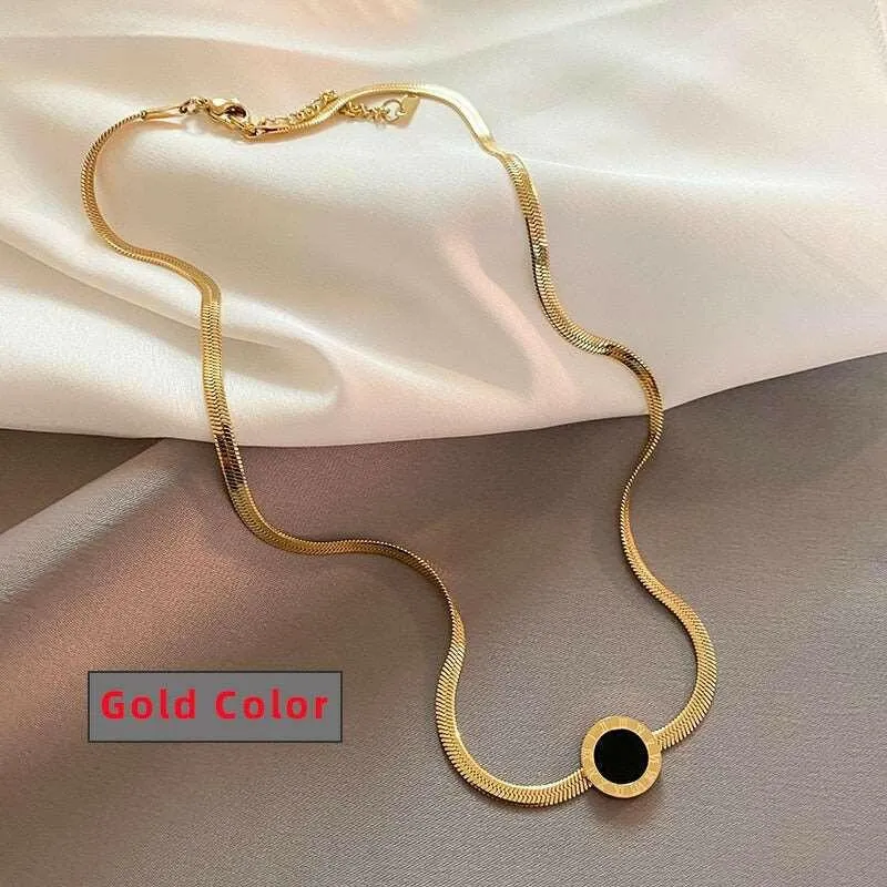 Sleek Round Pendant Necklace