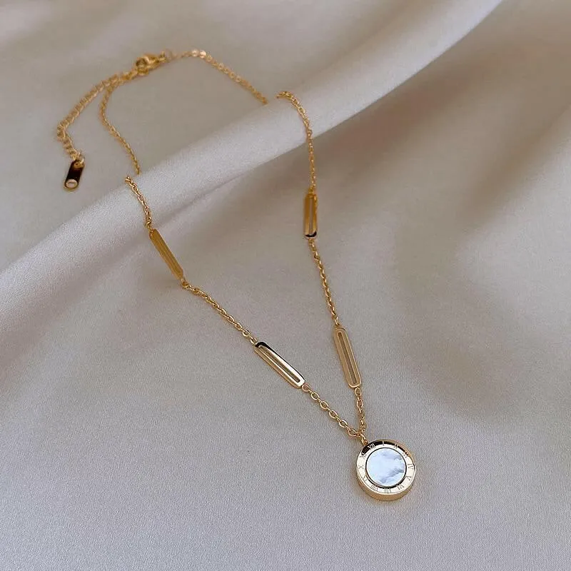 Sleek Round Pendant Necklace