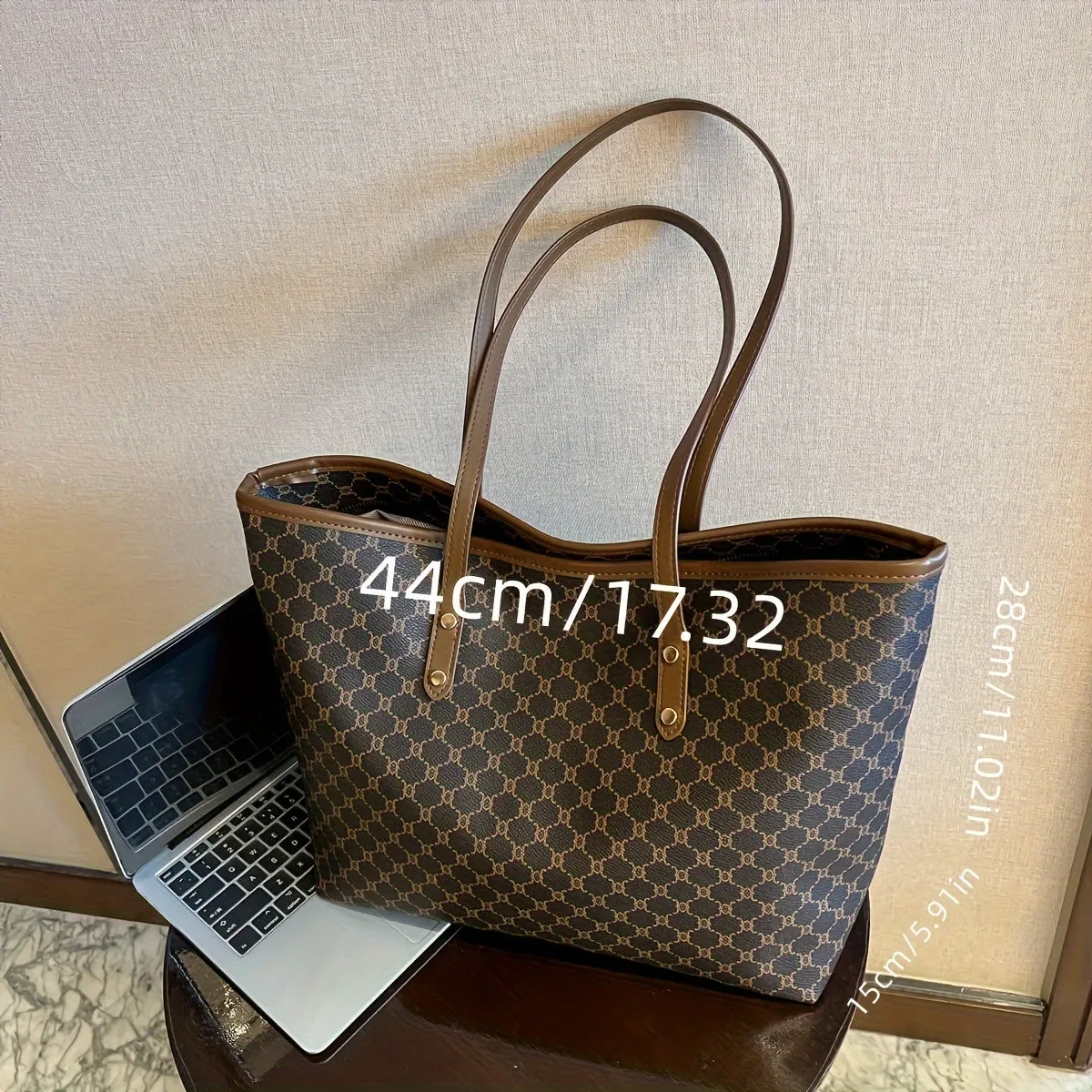 Versatile Geometric Tote Stylish Spacious Handbag for Work School Shopping